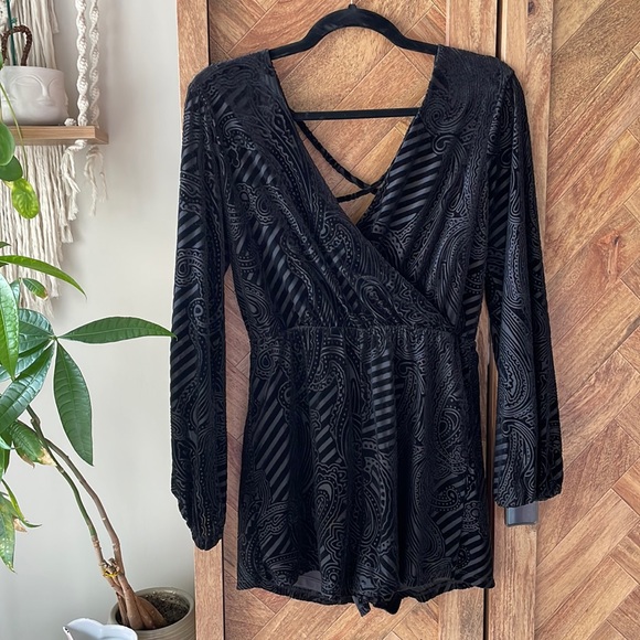 Urban Outfitters Ecote Velvet Surplice Romper in Black 🪩 • Size S - Picture 2 of 7